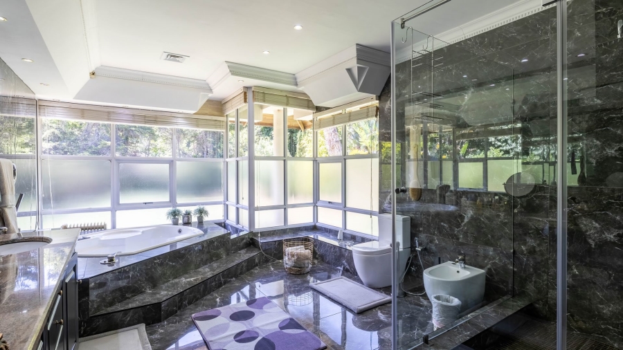 7 Bedroom Property for Sale in Constantia Western Cape